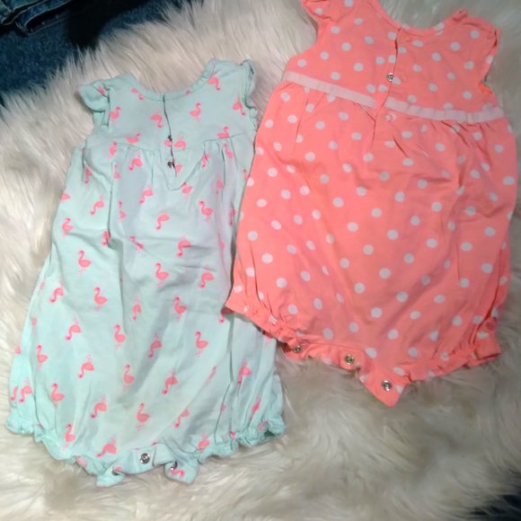 2 Baby Onesies Size 12 mos - Picture 3 of 4